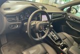 Used 2025 Porsche Macan image 4