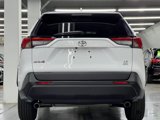 Used 2021 Toyota RAV4 LE image 5