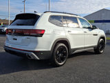 New 2025 Volkswagen Atlas Peak Edition SE image 4