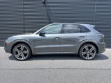 Used 2022 Porsche Cayenne GTS image 2