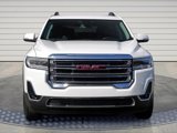 Used 2023 GMC Acadia SLT image 2