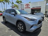 Certified 2023 Toyota Highlander XLE image 2