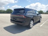 New 2025 Lincoln Navigator Reserve image 4