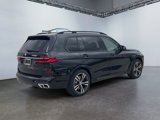 Used 2025 BMW X7 M60i w/ Executive Package image 3