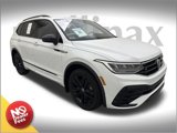 Used 2022 Volkswagen Tiguan SE R-Line image 1