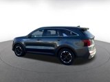 Used 2024 Kia Sorento S image 5