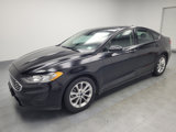 Used 2020 Ford Fusion SE image 2