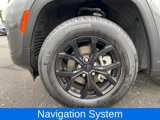 Used 2024 Jeep Grand Cherokee Limited image 2