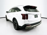 Used 2024 Kia Sorento S image 5