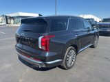 Used 2024 Hyundai Palisade Calligraphy image 3
