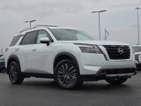 New 2025 Nissan Pathfinder SL w/ SL Premium Package image 2