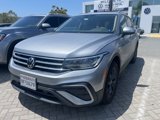 Used 2023 Volkswagen Tiguan SE w/ Panoramic Sunroof Package image 2