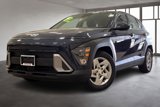 Used 2024 Hyundai Kona SE image 2