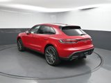Used 2025 Porsche Macan image 3