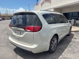 Used 2020 Chrysler Pacifica Limited w/ Tire & Wheel Group image 3
