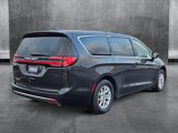 Used 2023 Chrysler Pacifica Touring-L image 5