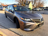 Used 2020 Toyota Camry SE image 3