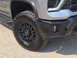 Used 2025 Chevrolet Silverado 2500 ZR2 image 3