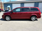Used 2019 Dodge Grand Caravan SE image 2