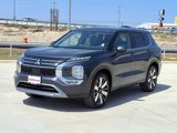 New 2025 Mitsubishi Outlander SE image 2