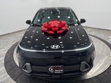 Used 2024 Hyundai Kona SE image 2