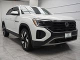 Used 2024 Volkswagen Atlas Cross Sport SE image 2