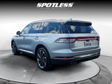 Used 2020 Lincoln Aviator Reserve w/ Equipment Group 202A image 4