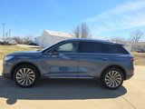 Used 2023 Lincoln Corsair Reserve image 3