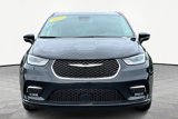Used 2023 Chrysler Pacifica Touring-L image 3