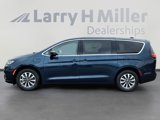 New 2025 Chrysler Pacifica Select image 3