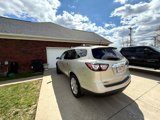 Used 2015 Chevrolet Traverse LT w/ Style and Technology Package image 2