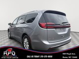Used 2021 Chrysler Pacifica Touring-L image 3