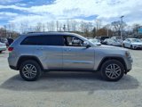 Used 2021 Jeep Grand Cherokee Limited w/ Premium Lighting Group image 4