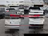 New 2025 Volkswagen Atlas Peak Edition SE image 4