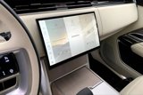New 2025 Land Rover Range Rover Long Wheelbase SE image 4