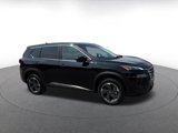 Used 2024 Nissan Rogue SV image 2