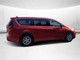 New 2025 Chrysler Pacifica Select image 3