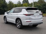 New 2025 Mitsubishi Outlander SEL image 5
