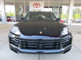 Used 2025 Porsche Cayenne image 5