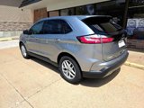 Used 2022 Ford Edge SEL image 4