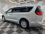 Used 2024 Chrysler Pacifica Touring-L image 4