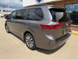 Used 2020 Toyota Sienna XLE image 3
