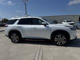 New 2025 Nissan Pathfinder Platinum w/ Lighting Package (N93) image 3