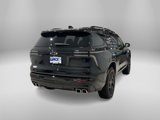 New 2025 Chevrolet Traverse RS image 4