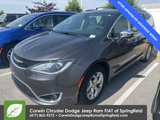 Certified 2020 Chrysler Pacifica Limited image 3