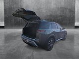 New 2025 Nissan Pathfinder Platinum image 2