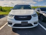 Used 2022 Chrysler Pacifica Limited image 2