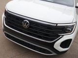 New 2025 Volkswagen Atlas Cross Sport SE image 3