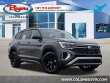 New 2025 Volkswagen Atlas Peak Edition SE image 1