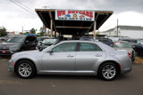 Used 2016 Chrysler 300 C image 3